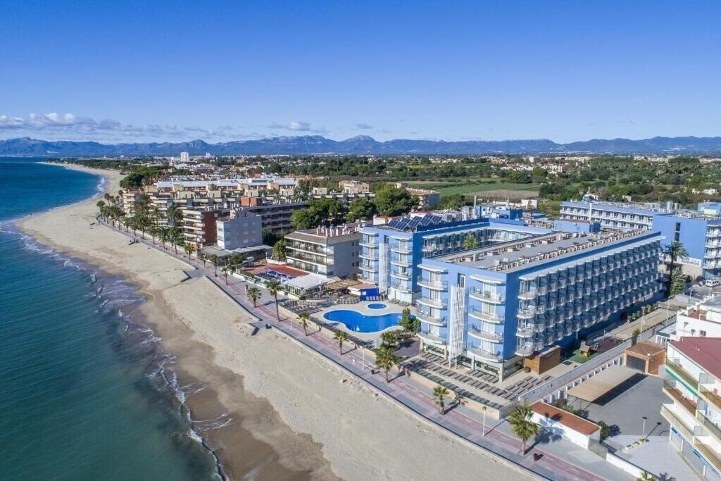 Вид Augustus Hotel 4*