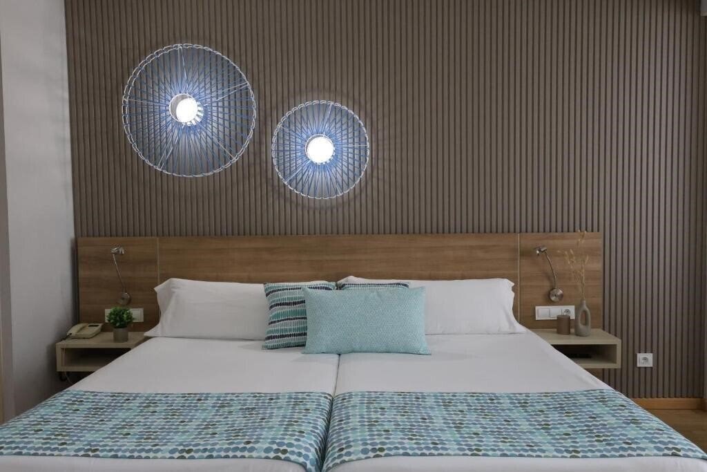Апартаменты Port Eugeni 4*