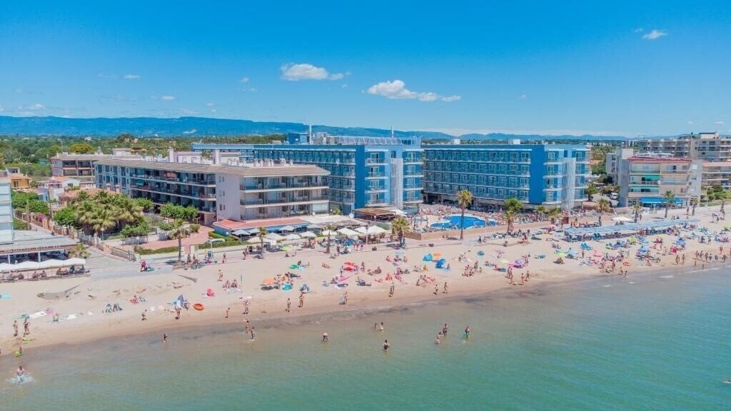 Территория Apartamentos Augustus 4*