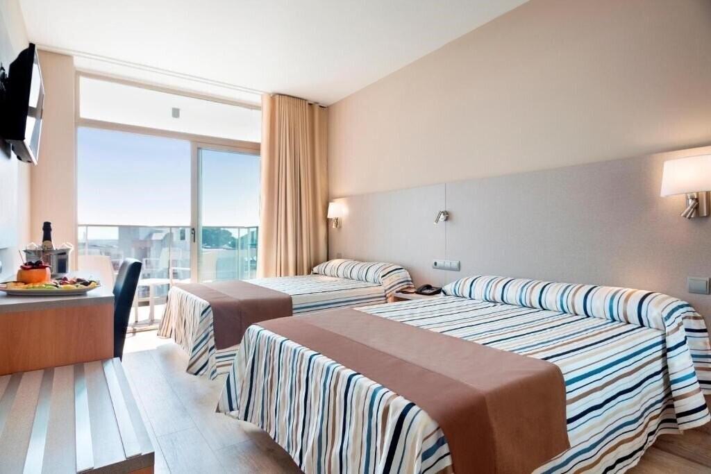 Изображение Best Cambrils 4*