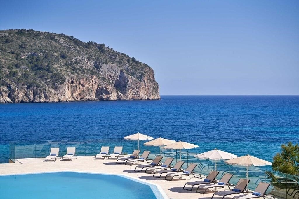 Территория Aparthotel Bahia Suites Camp De Mar 4*