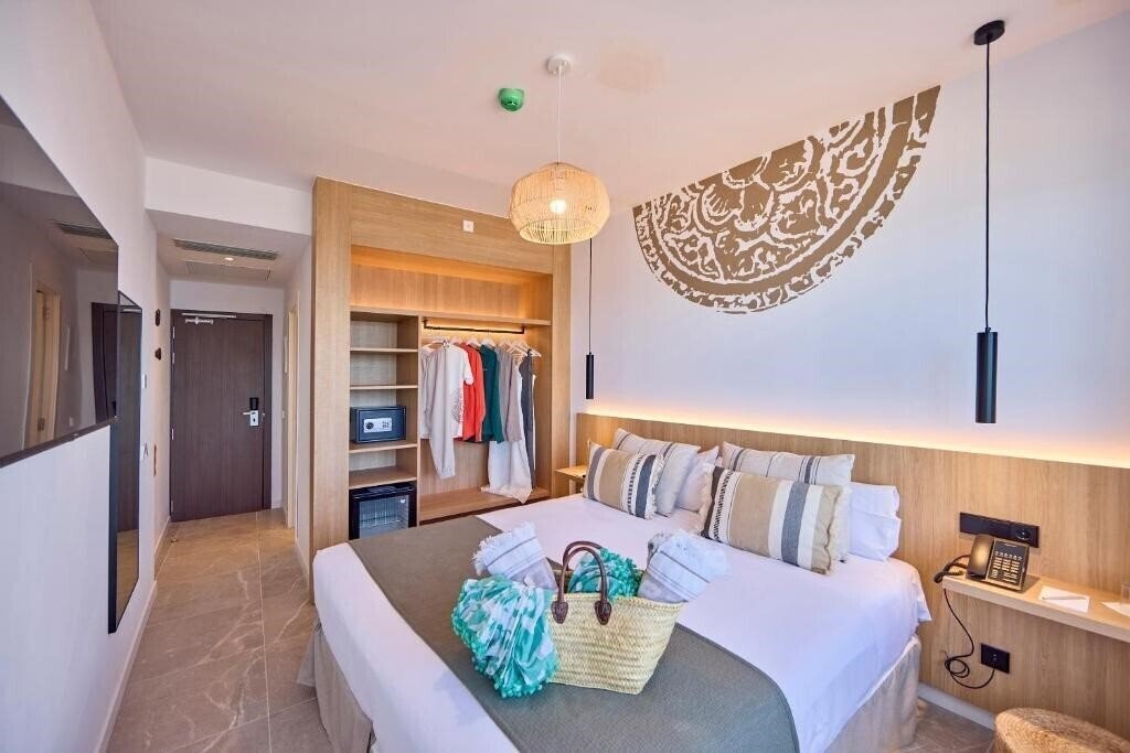 Зображення Saulo By Puro 3*