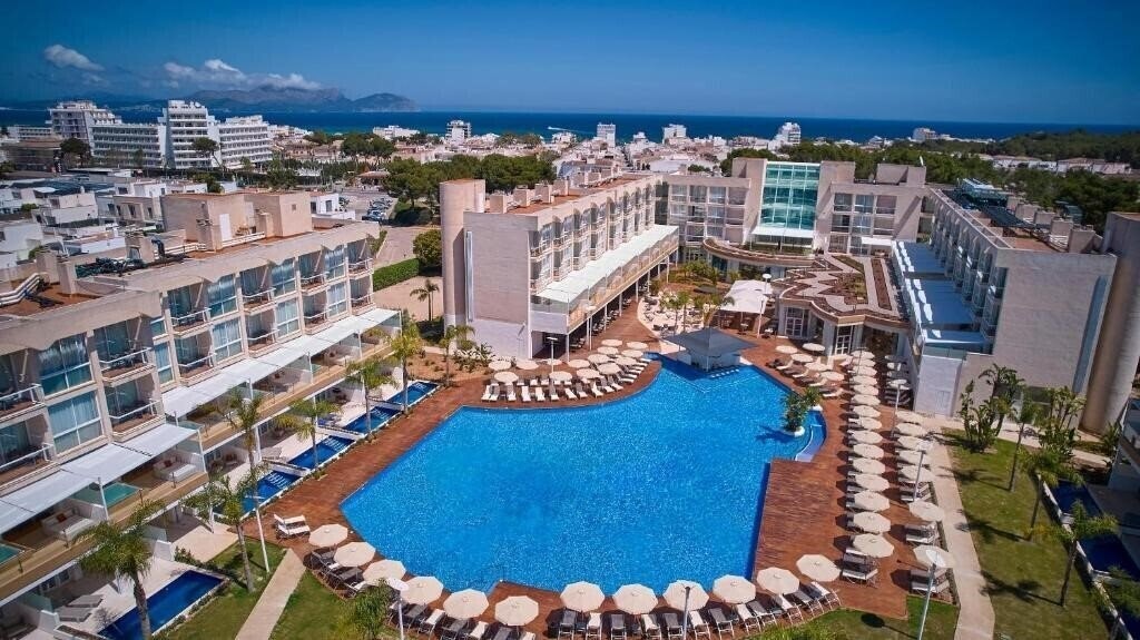 Готель Zafiro Alzina Mar 4*