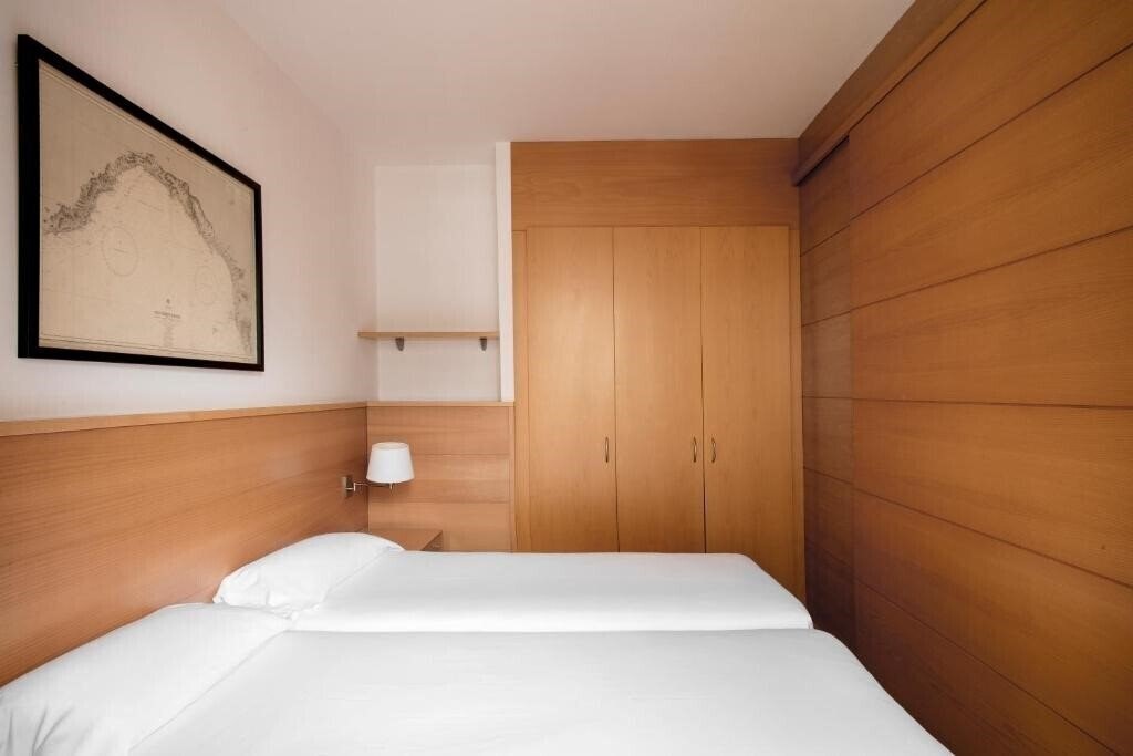 Панорама Barcelona Apartment Wello 4*