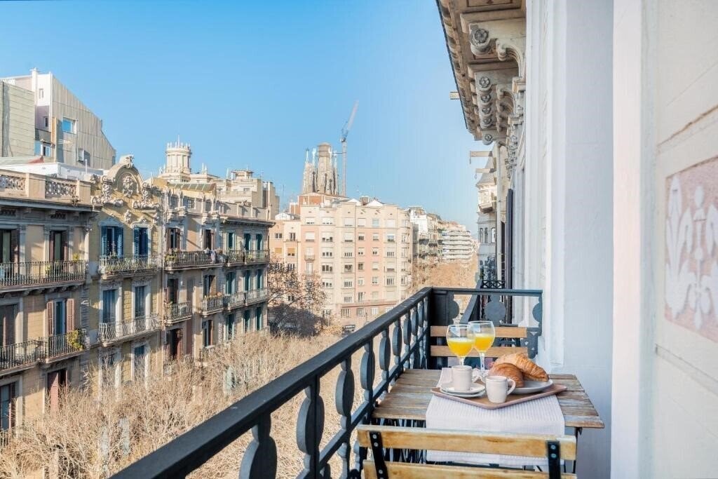 Панорама Fuster Apartments 4*