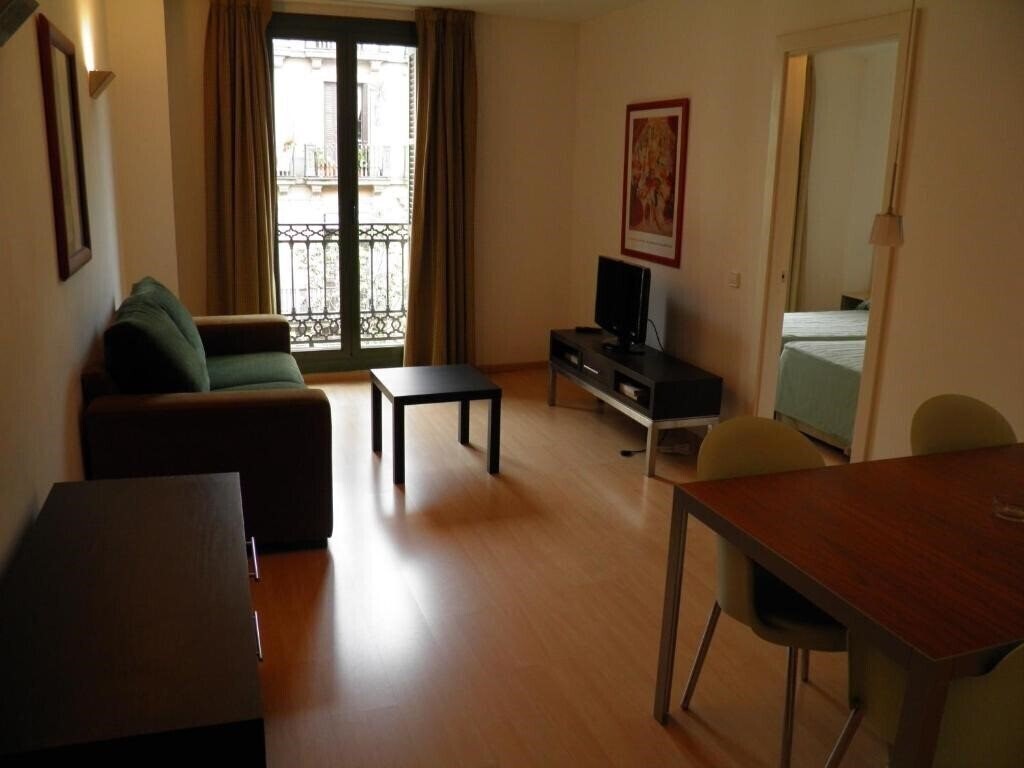 Картинка Apartaments Sant Jordi Fontanella 3*