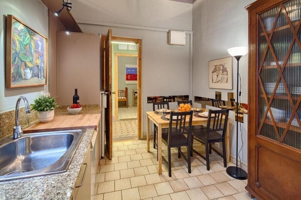 Апартаменты Habitat Apartments Barcelona Center 3*