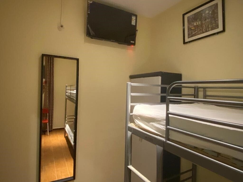 Фотография Hostal Granvia 628 3*