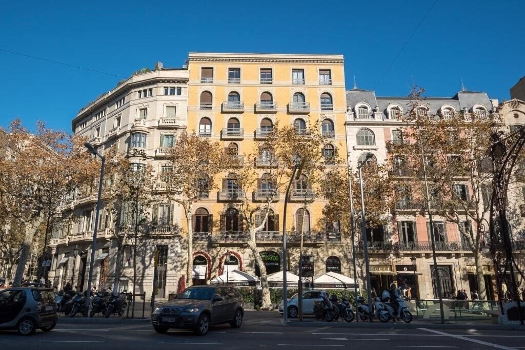 Отель Hostalin Barcelona Passeig De Gracia 3*