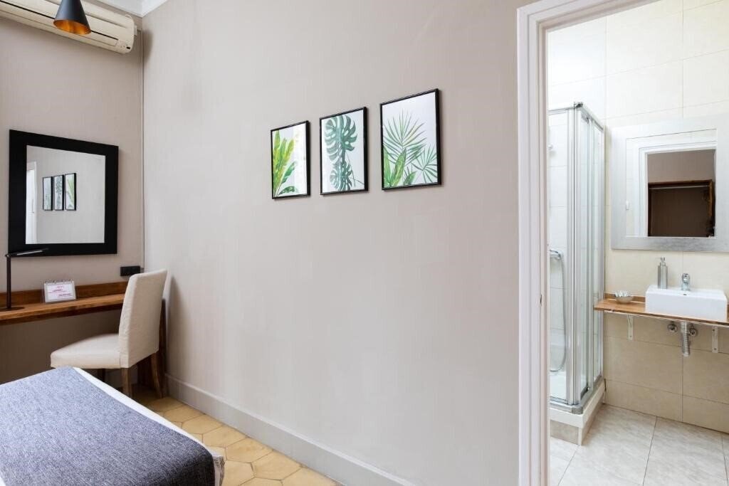 Фотографія Jardinets Guest House 3*