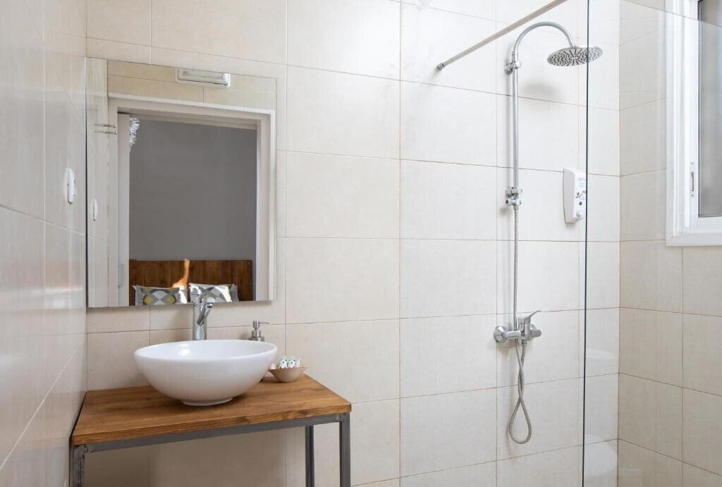 Територія Jardinets Guest House 3*