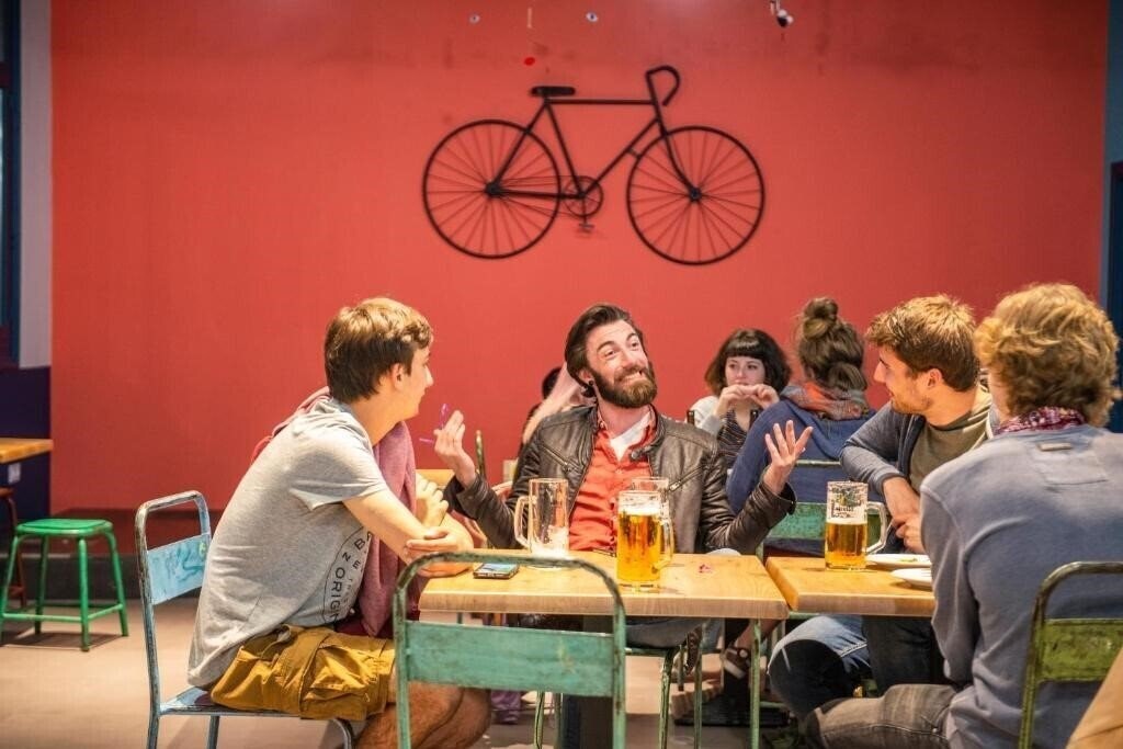 Апартаменти Safestay Barcelona Passeig De Gracia (Adults Only) 3*