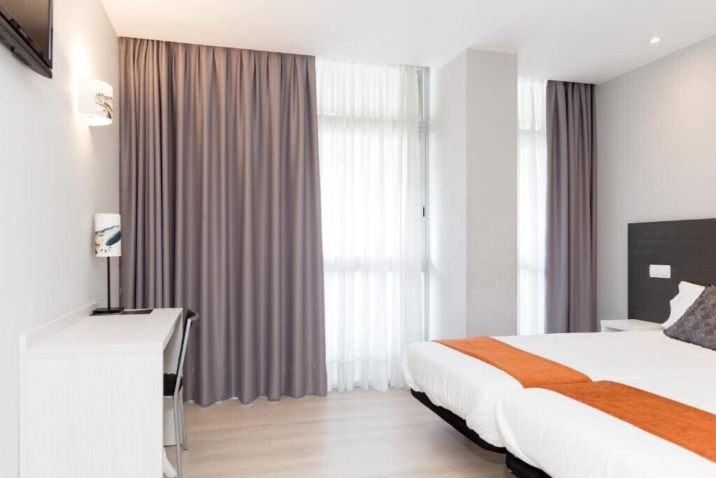 Вид Hostal Aslyp 114 Barcelona 2*