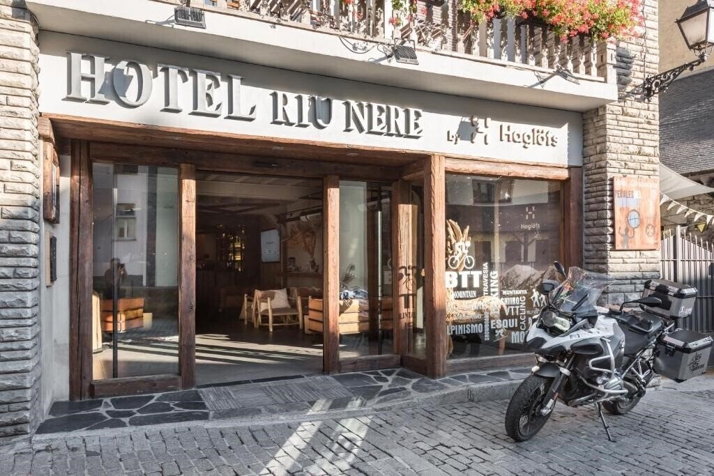 Территория Hotel Riu Nere 3*