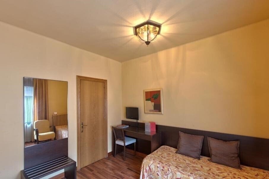 Апартаменти Apartamentos Hotel Pessets & Spa 3*