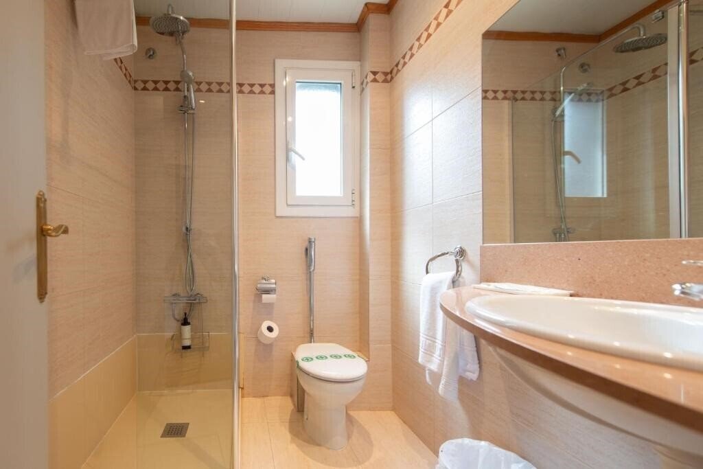 Зображення Apartamentos Hotel Pessets & Spa 3*