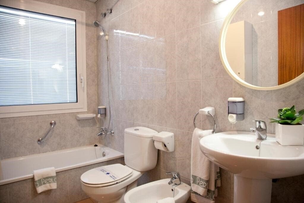 Панорама Hotel La Perla D’Olot 3*