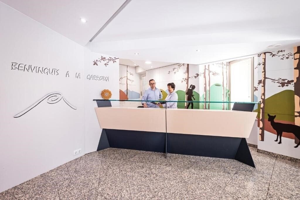 Вид Hotel La Perla D’Olot 3*