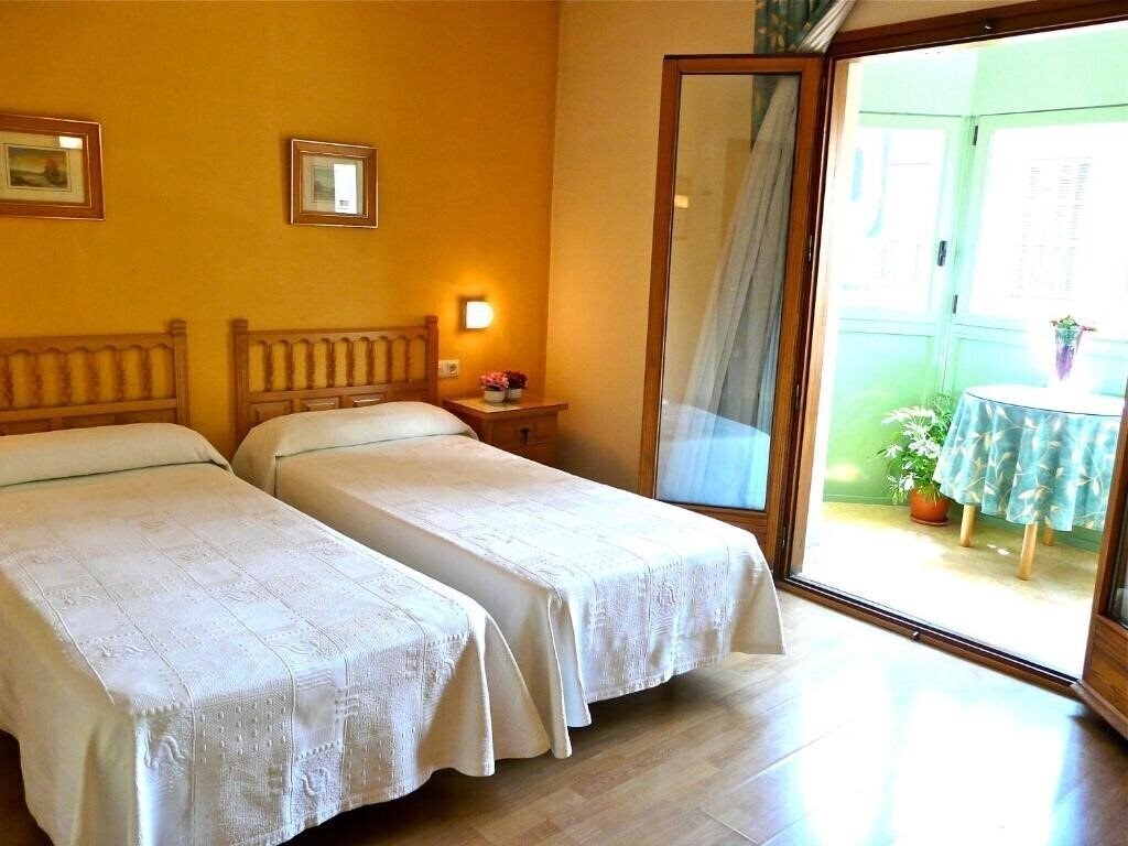 Апартаменты Hotel Nice 2*