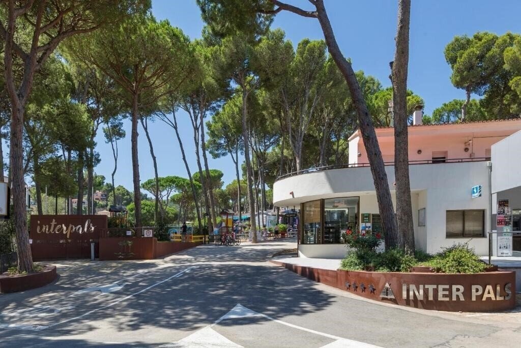 Апартаменты Interpals 4*