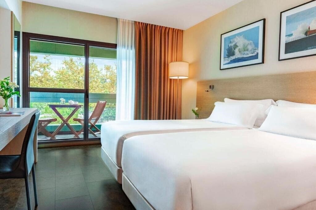 Фотографія Nh Gijon 4*