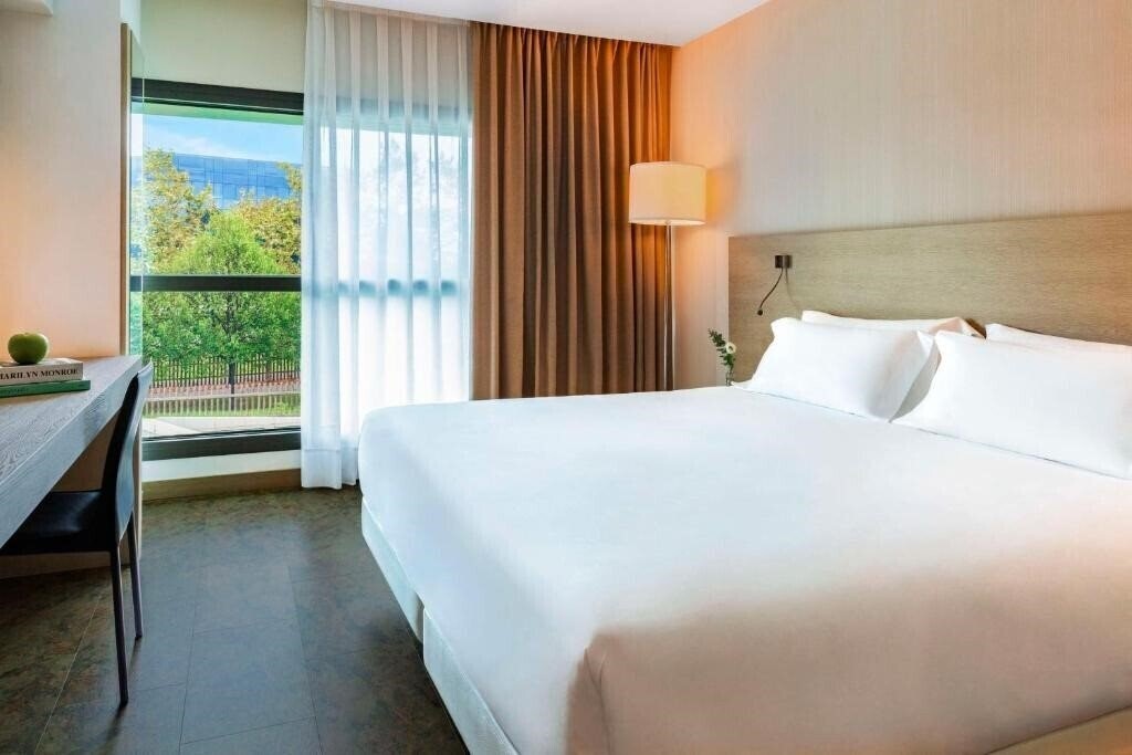 Зображення Nh Gijon 4*