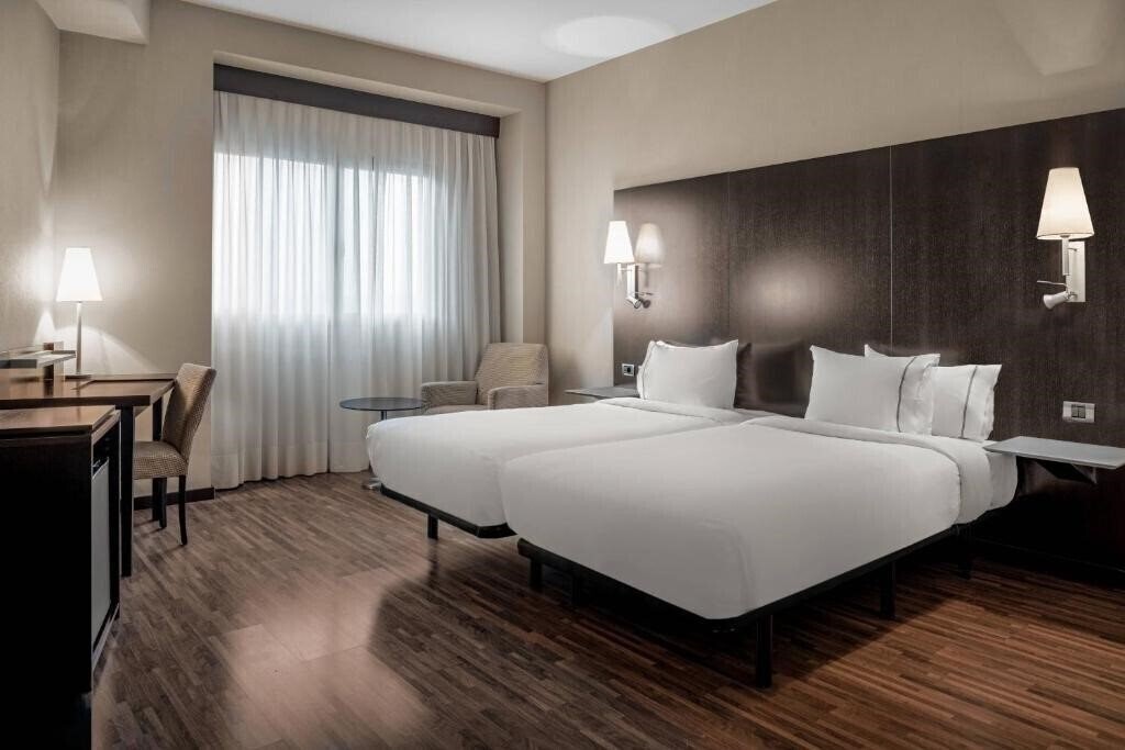 Панорама Ac Hotel By Marriot Oviedo Forum 4*