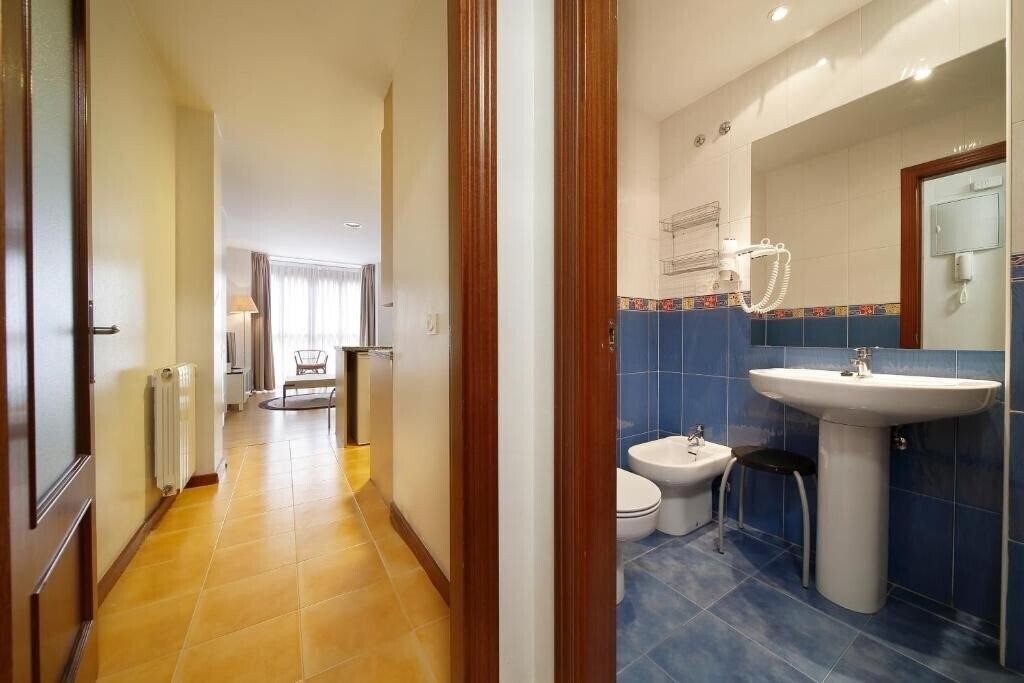 Территория Apartamentos Urban Blue, Blue Hotels (ex. Apartamentos Turisticos Blue San Esteban) 2*
