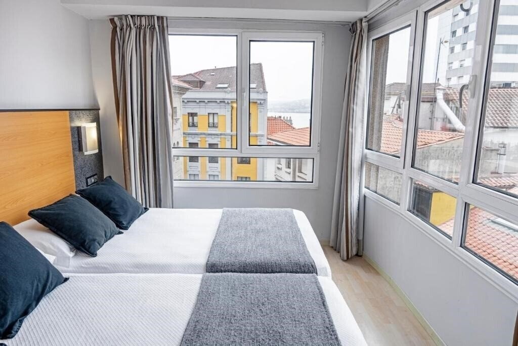 Територія Hotel Pathos Gijon by Faranda Express 3*