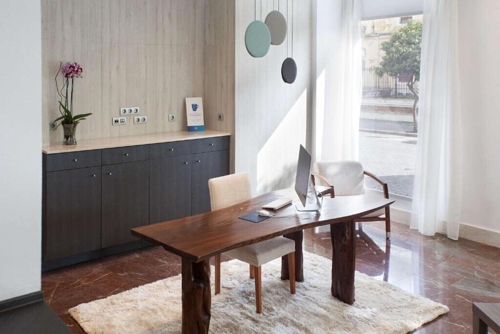 Апартаменты Nh Califa 3*