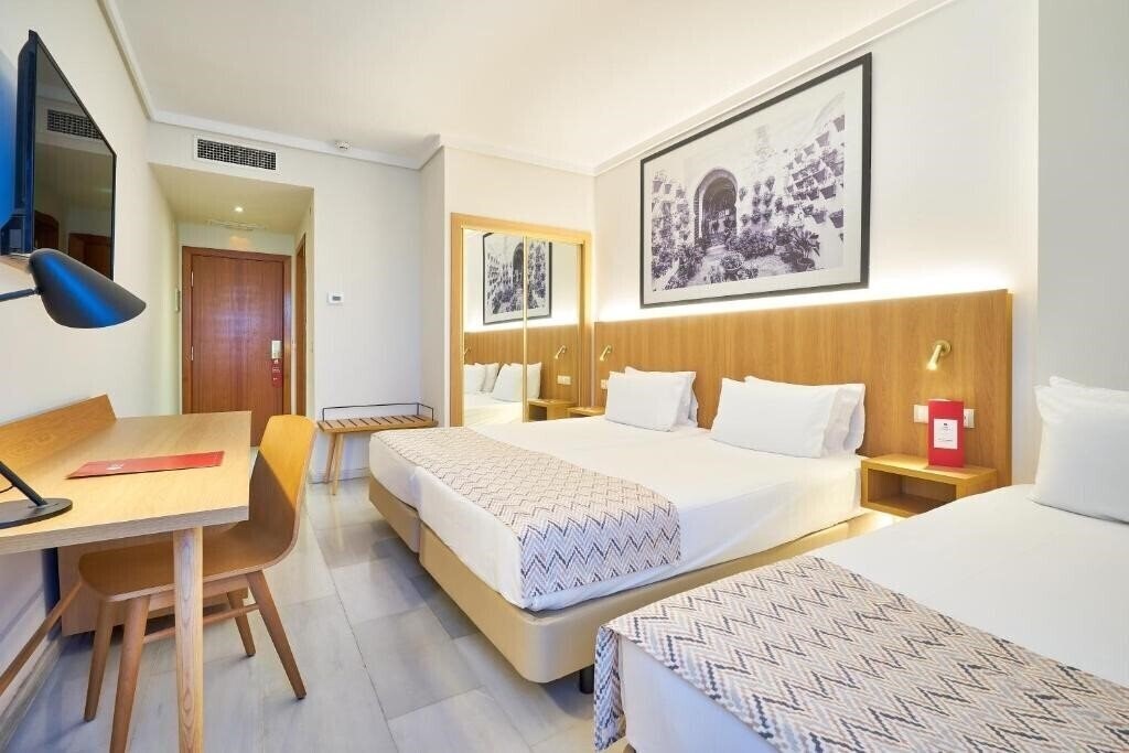 Апартаменти Exe Ciudad De Cordoba 4*