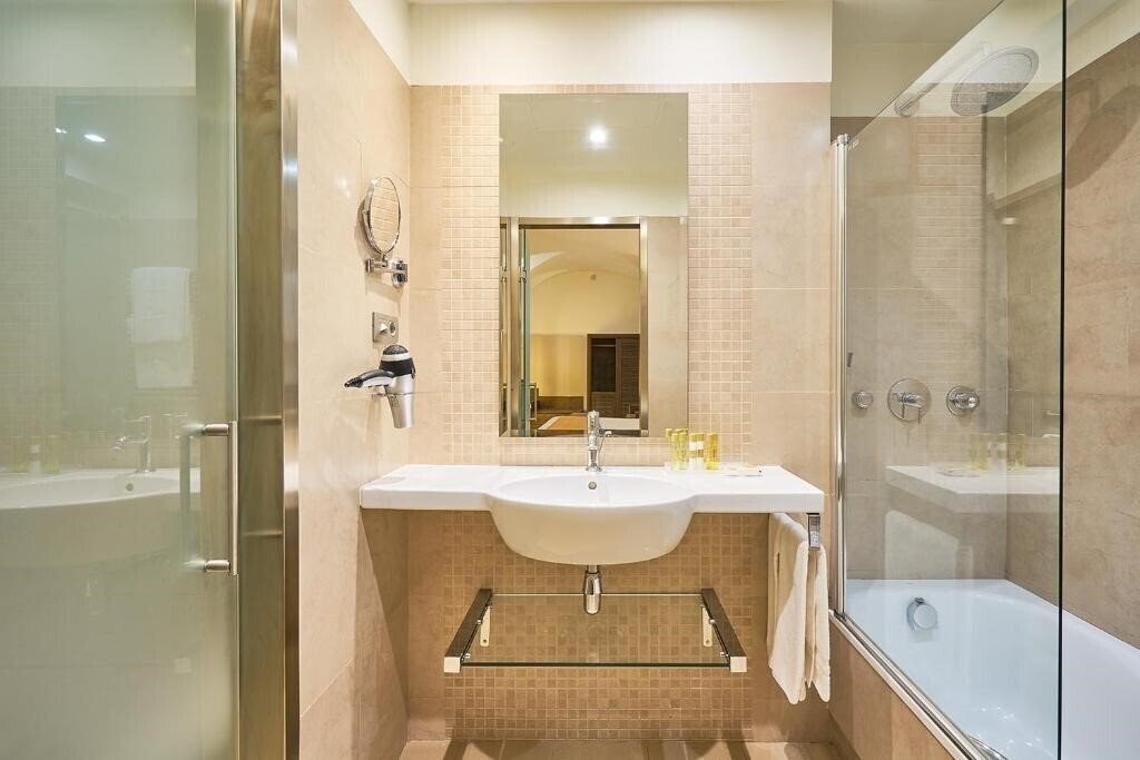 Фотографія Hotel Eurostars Patios De Cordoba 4*