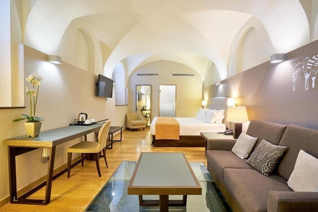 Територія Hotel Eurostars Patios De Cordoba 4*