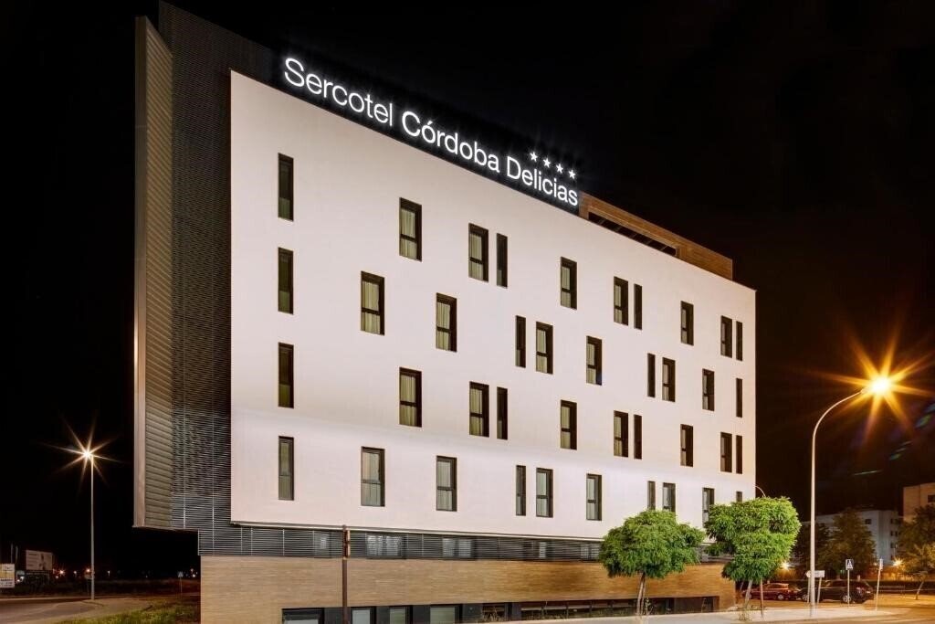 Готель Sercotel Cordoba Delicias 4*