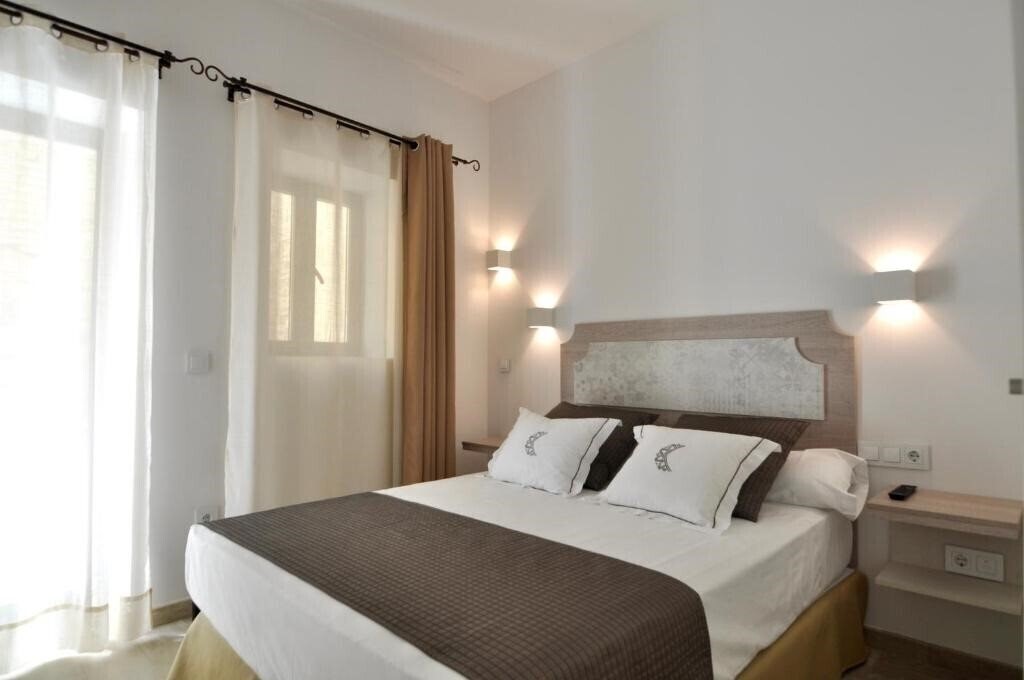 Фото Patios Del Orfebre 3*