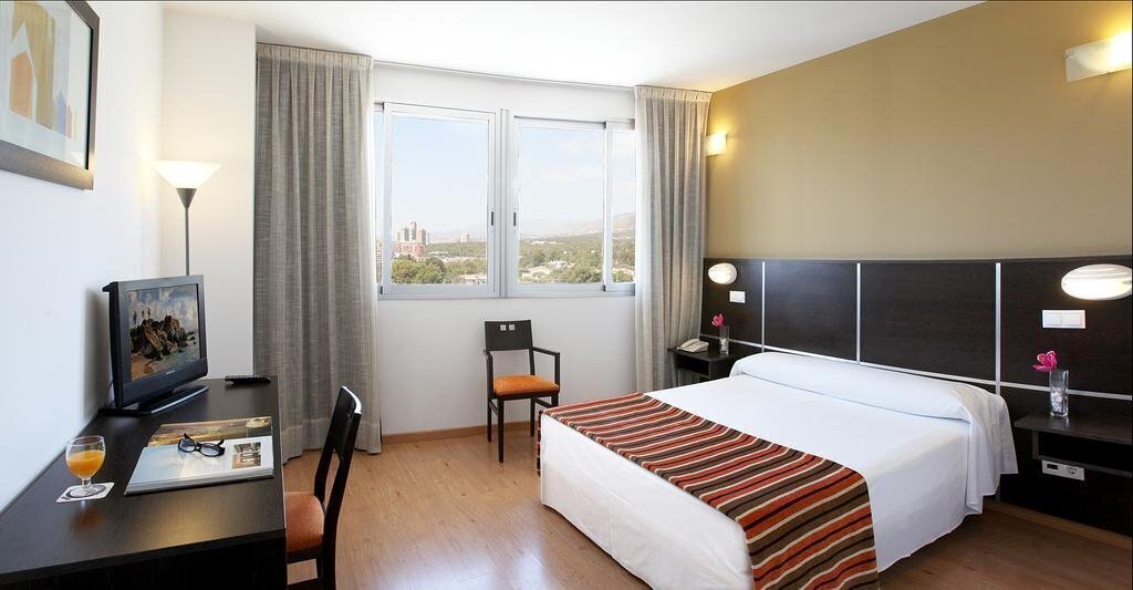 Территория La Estacion 4*