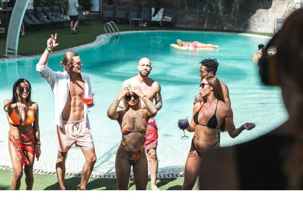 Апартаменти Benidorm Celebrations Pool Party Resort 3*