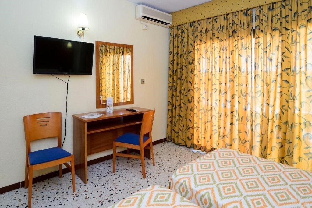 Территория Mareny Hotel 3*