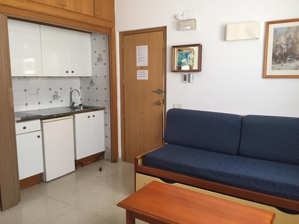 Апартаменти Apartamentos Santi Apt апартаменты