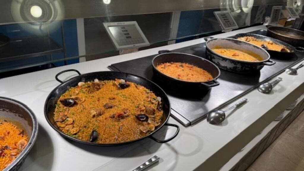 Территория Olympic Garden 4*