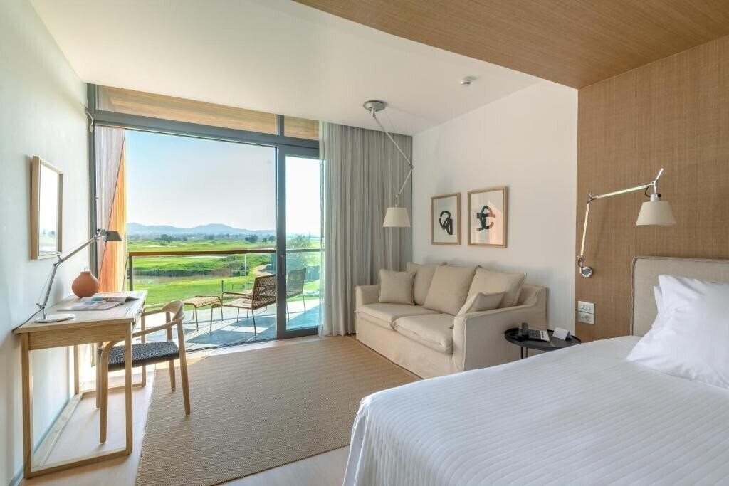 Фото DoubleTree by Hilton Hotel & SPA Emporda 4*