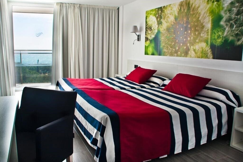 Вид Hotel Europa Splash - Malgrat 4*