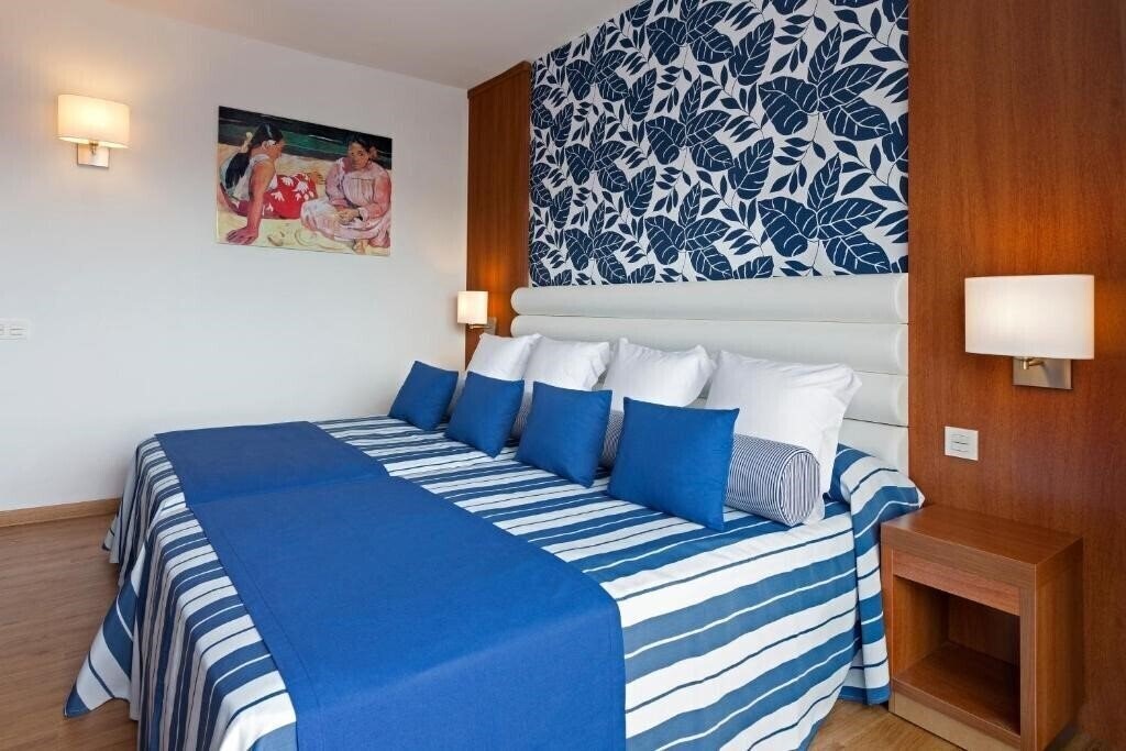 Апартаменты Tahiti Playa Suites 4*