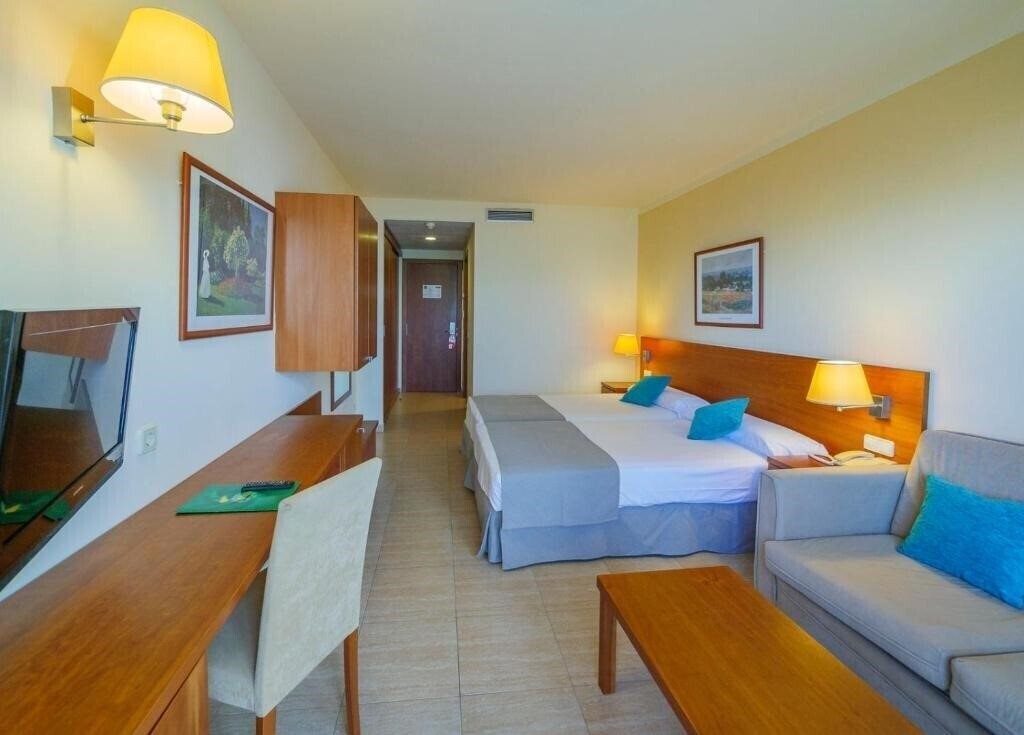 Территория Dwo Sirius 4*