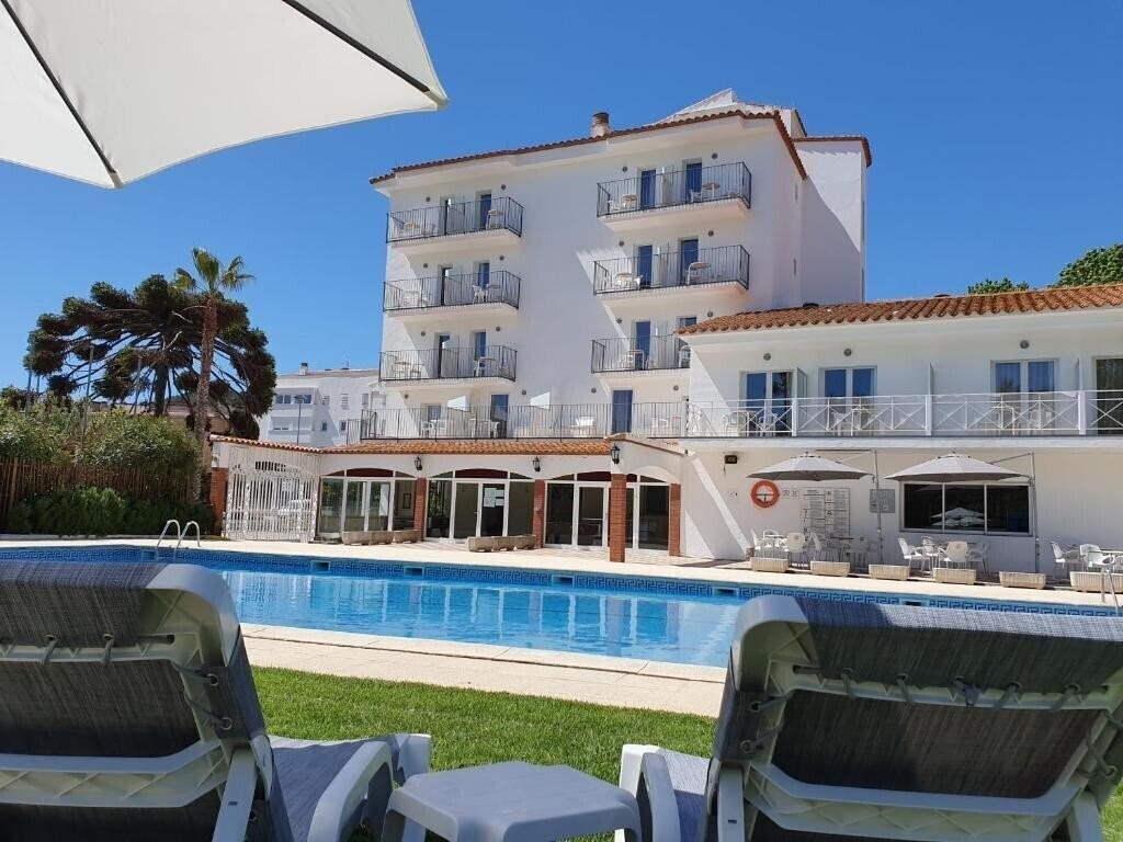 Панорама Marina Tossa 1*