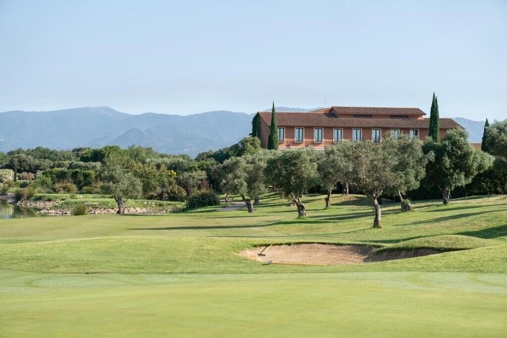 Вид Peralada Wine Spa & Golf 5*