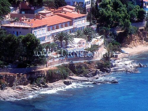 Готель Ull De Bou апартаменты