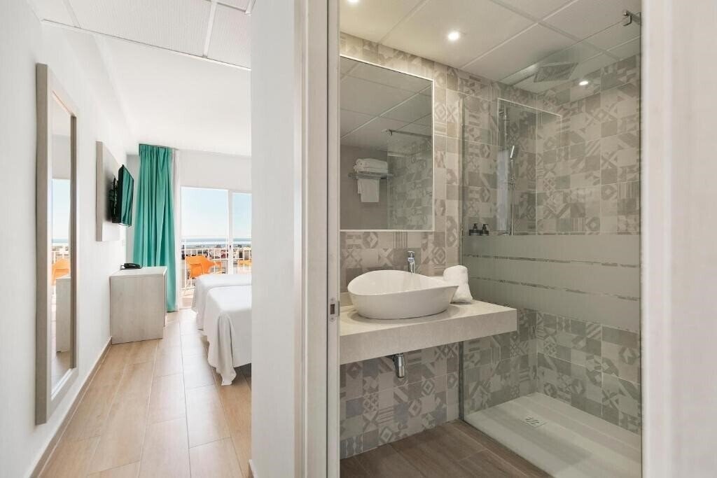 Вид Suneo Costa Brava 4*