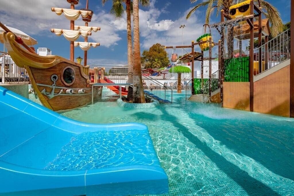 Территория Suneo Costa Brava 4*