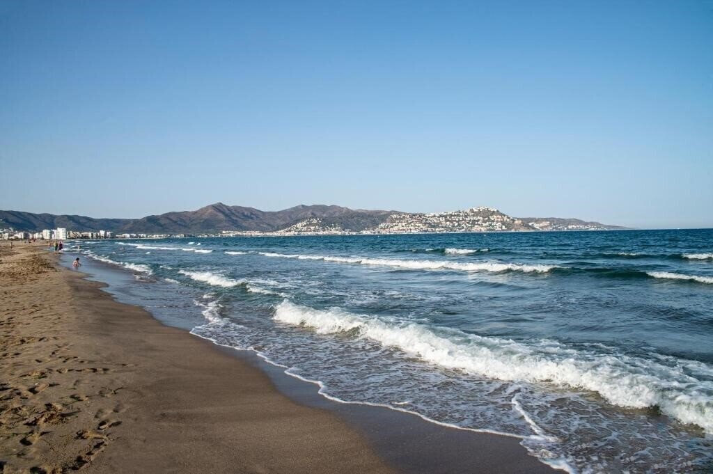 Вид Pierre & Vacances Empuriabrava Marina апартаменты